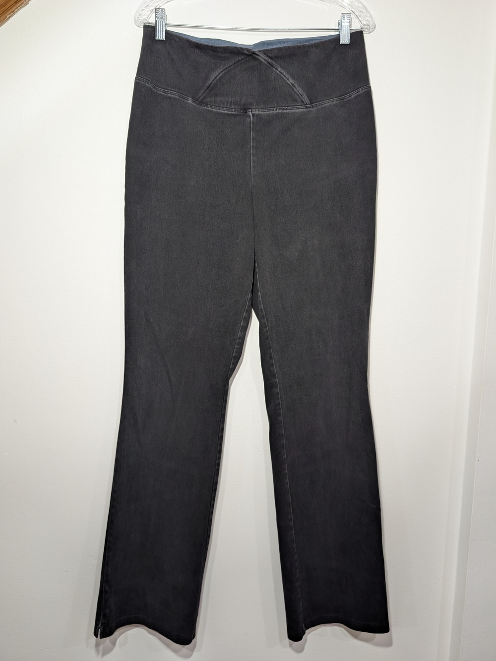 Women With Control Black Pull-On Boot Cut Stretch Jeans Comfort Waistband US 12T